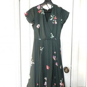 Ann Taylor - wrap dress, size 4